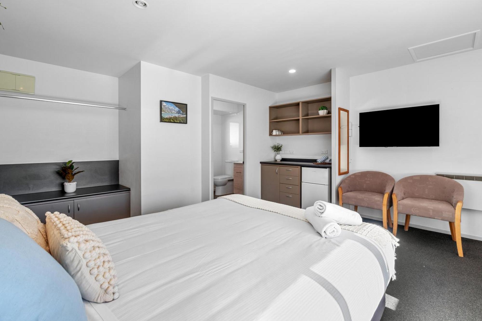Tasman Holiday Parks - Te Anau Eksteriør bilde A typical studio apartment